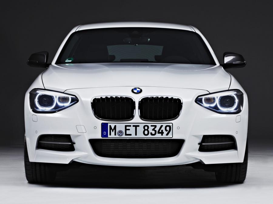  BMW M135i 5-Door 2012 года  (фото 3 из 6)
